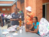 Duislig en Mez'o Help met Brei projek